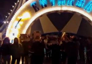 ANIMALISTAS AGREDEN CIRCO QUIROS