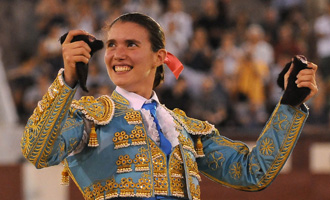 Resultado de imagen de conchi rios premio nacional cossio